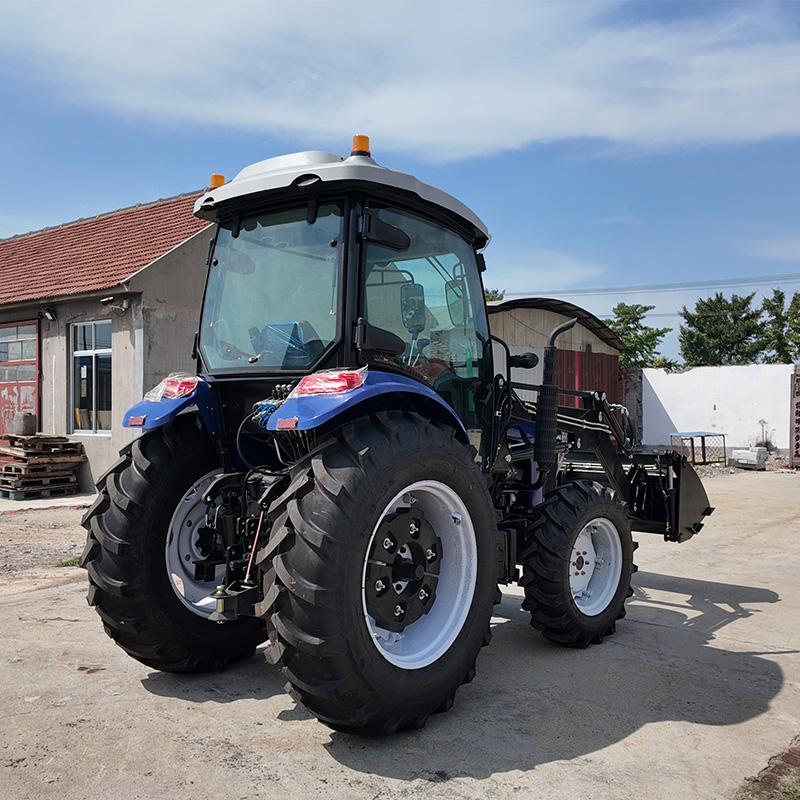 四輪駆動農業トラクター、フロントローダー付き、ユーロ5 CE - Farming Agriculture Land のレビューと価格