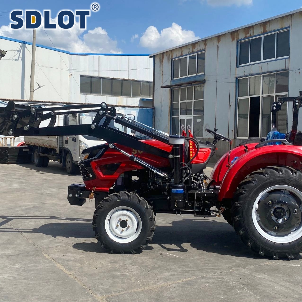 50馬力ディーゼルトラクター4WD、フロントローダーバケット - Agriculture Farming Services のレビューと価格