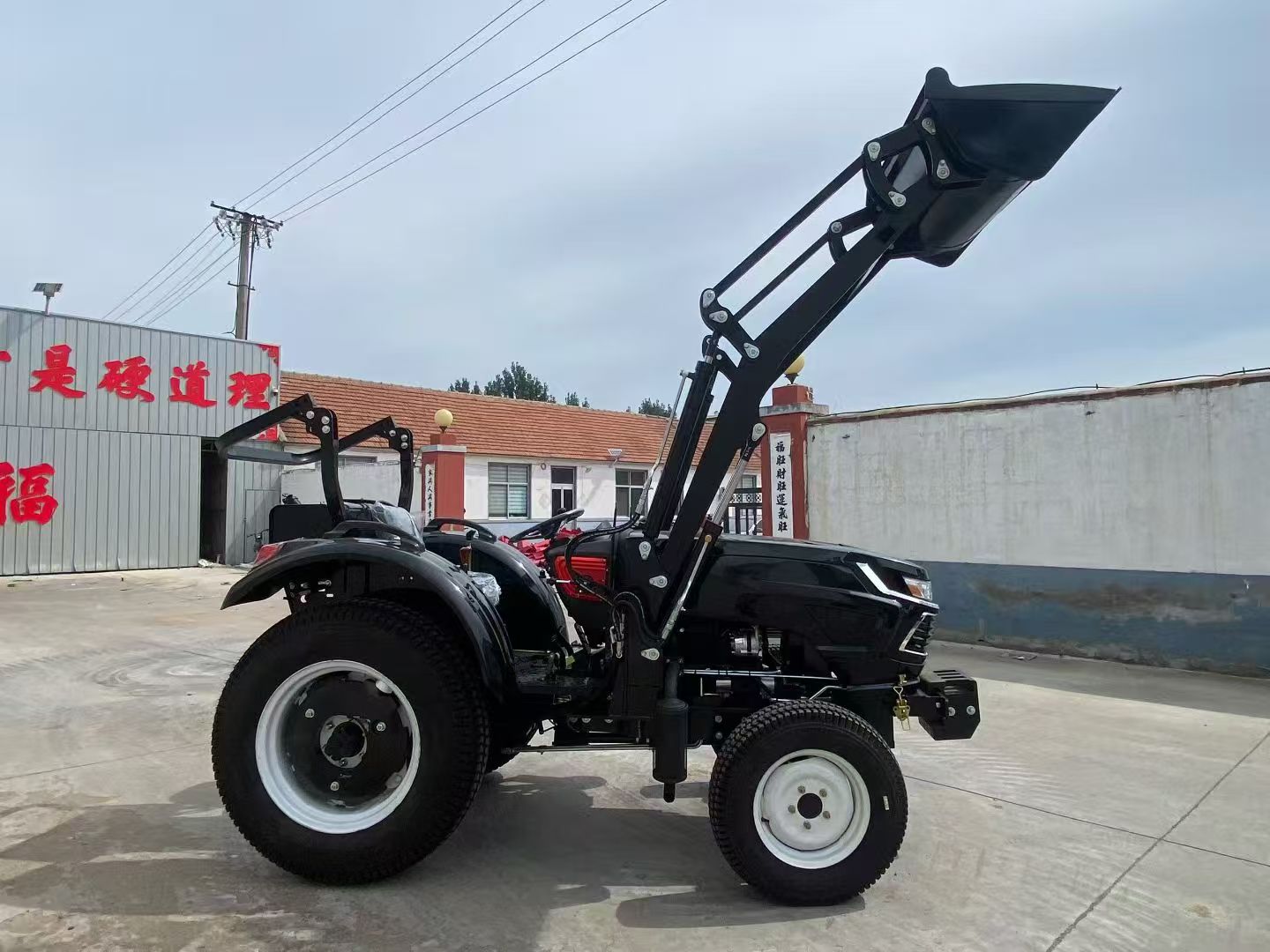 50～80馬力 4WD 農業用トラクター 多目的コンパクトホ - Farming Agriculture Land のレビューと価格